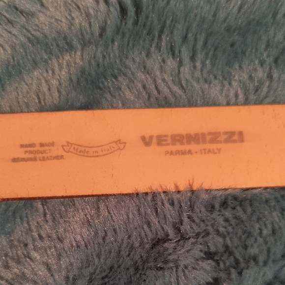 Vernizzi Brown Leather Belt with A Silver Buckle. Size 38. Great Condition - Picture 3 of 6